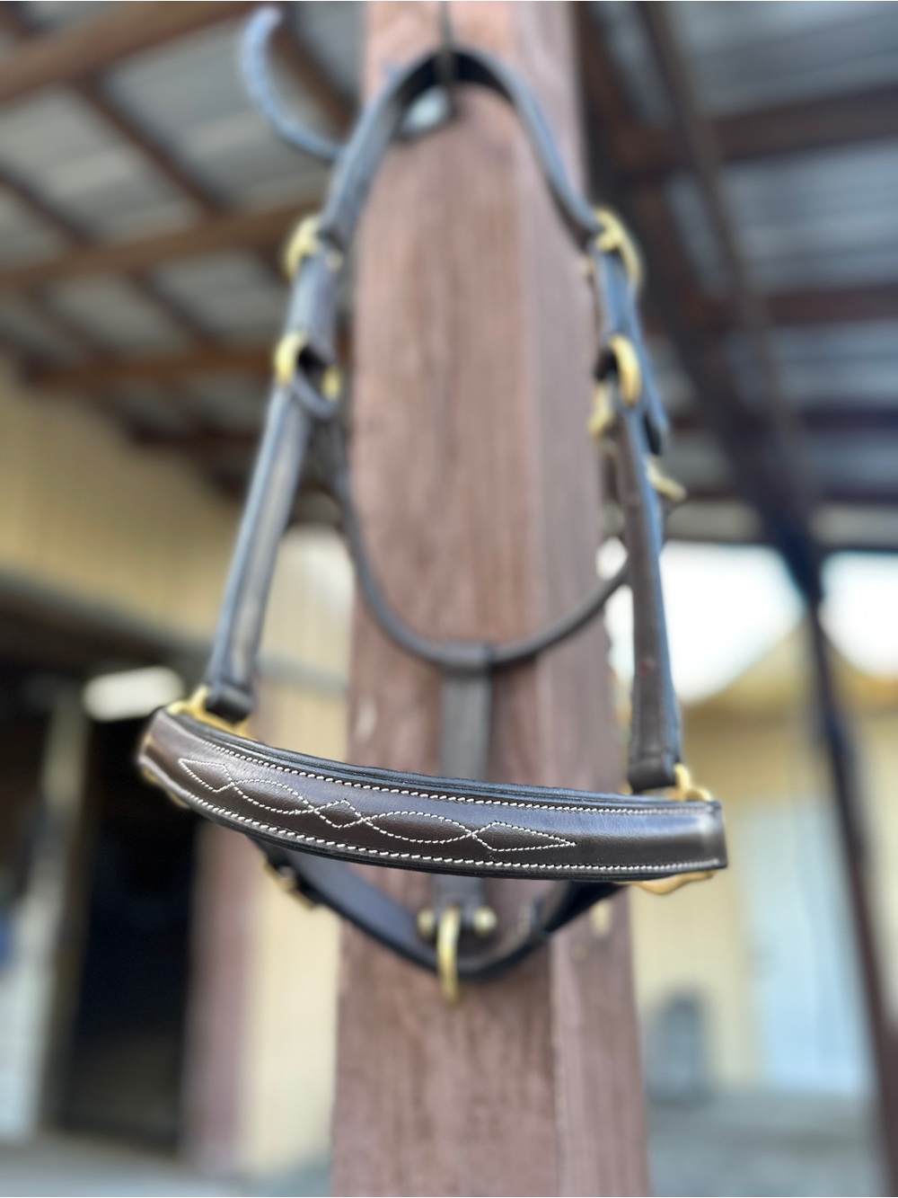 Brown Leather Horze horse Halter with White Stitching - Picture 3 of 8